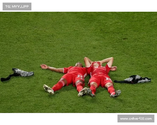 布罗贝伊凌空破门，光明球场瞬间寂静